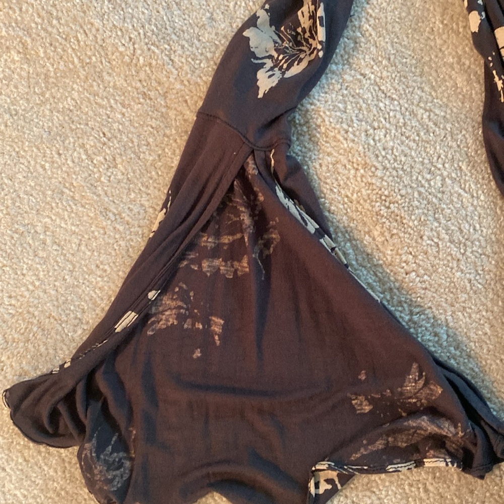 Free people split arm wrap top size small - Picture 11 of 11